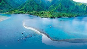 2015-08-20-teahupoo-aerial