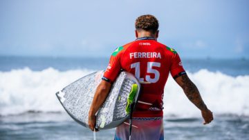 Italo-Ferreira_23ElSal_1354_Aaron-Hughes-696×464.jpg