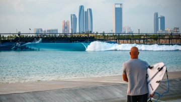 kelly-slater-surf-abu-dhabi